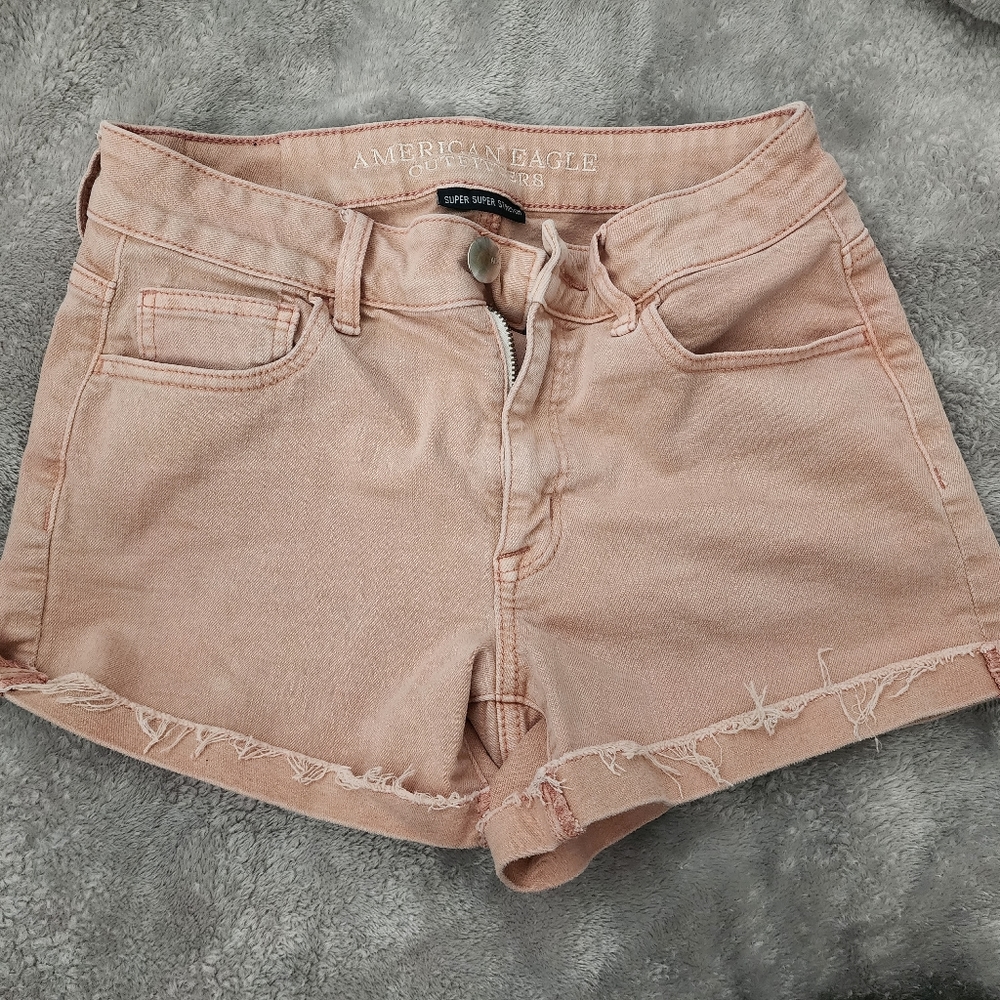 Womens shorts - Picture 1 of 3
